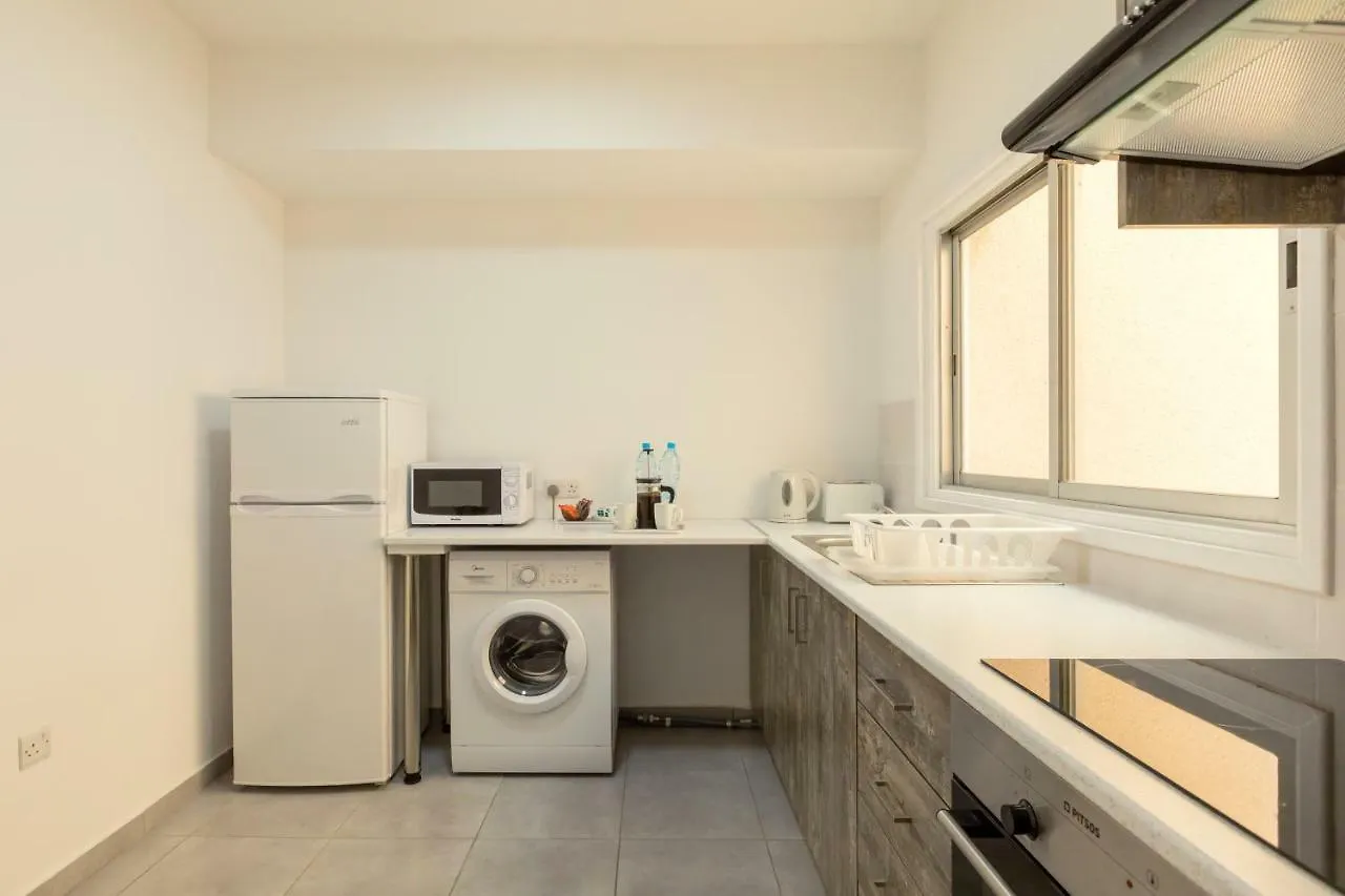 Savvas City Centre Flat Larnaca 0*,  Chipre